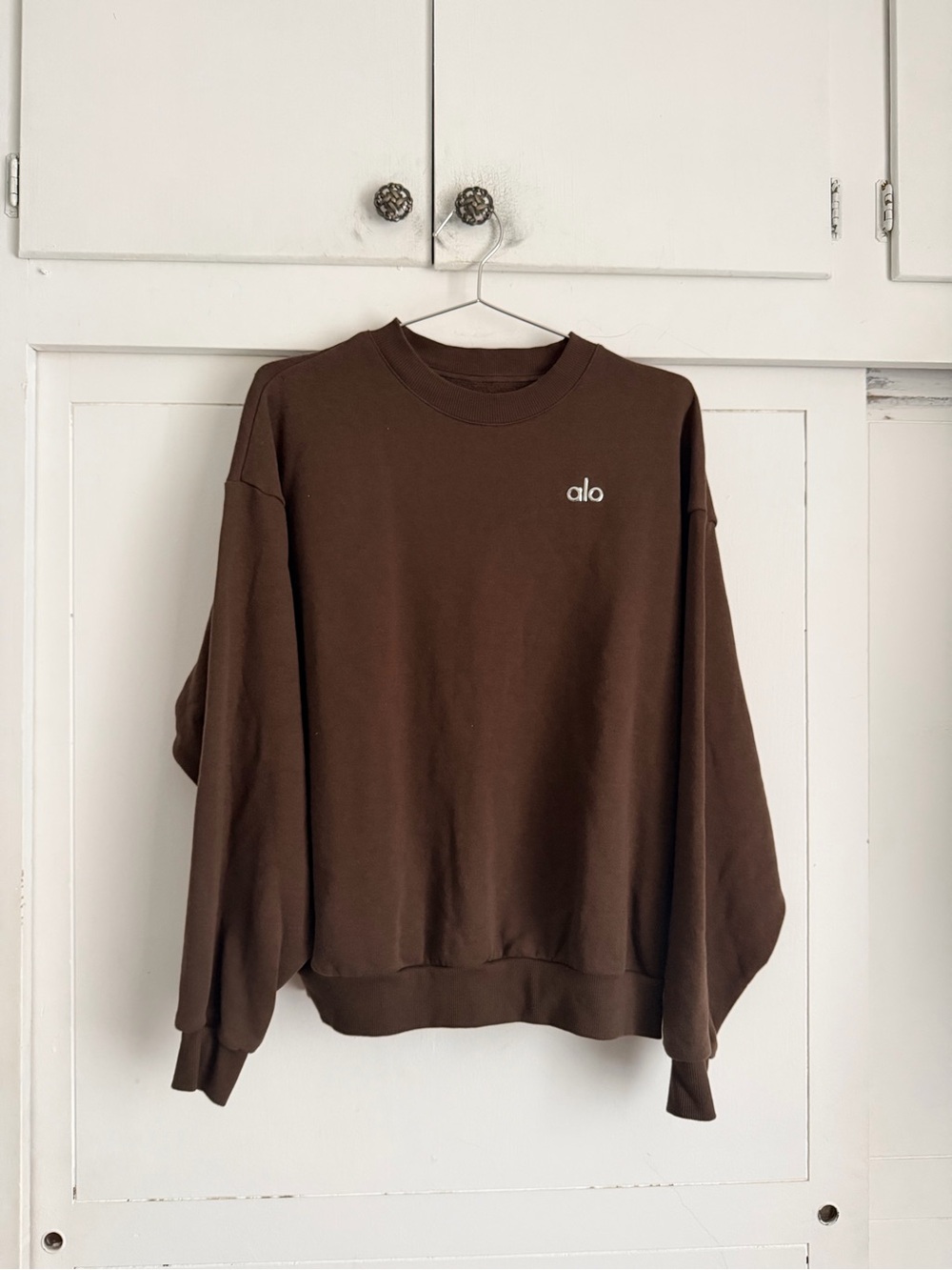 Alo Yoga Accolade Sweatshirt - Picture 1 of 7